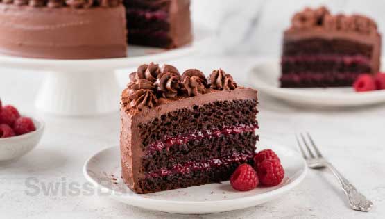 Raspberry chocolate cake